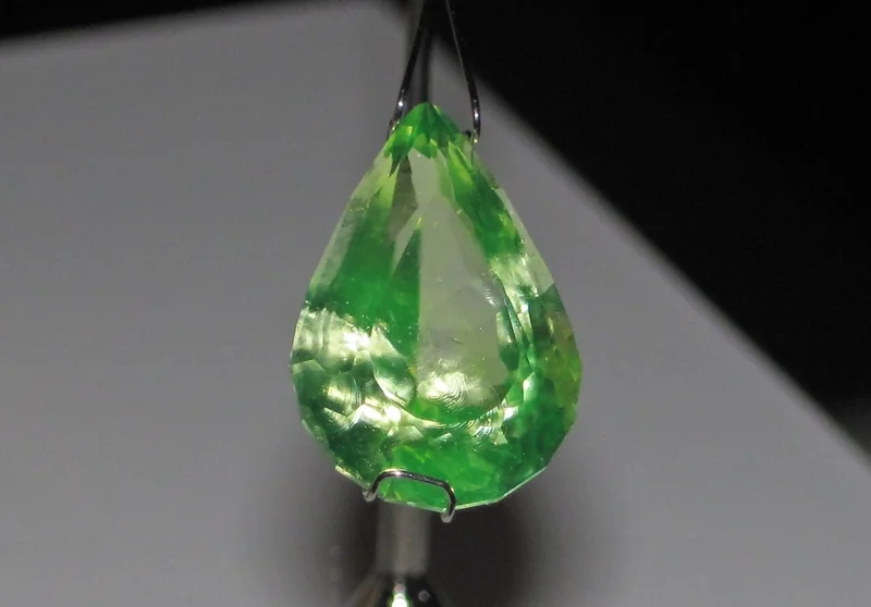 Precious opal from Australia showing play-of-colour on dark body