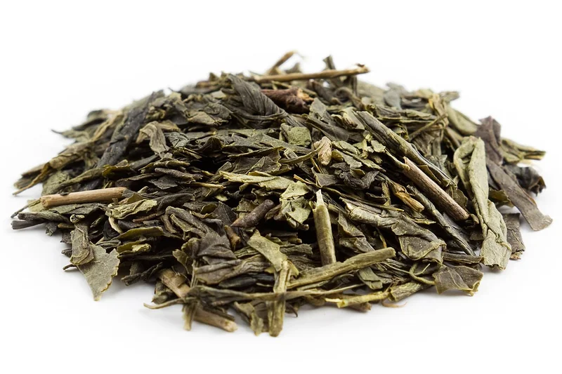 Kabusecha shaded Japanese green tea leaves and brewed cup