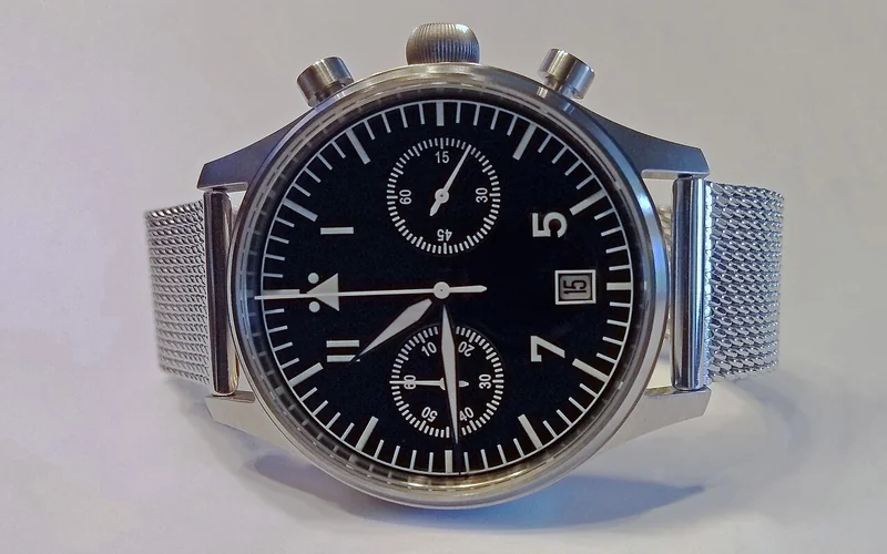 German Beobachtungsuhr (B-Uhr) pilot watch with matte black dial and onion crown